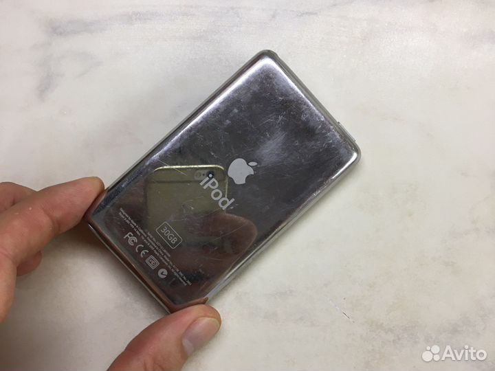 Отличный iPod Video 30 Gb в коллекцию