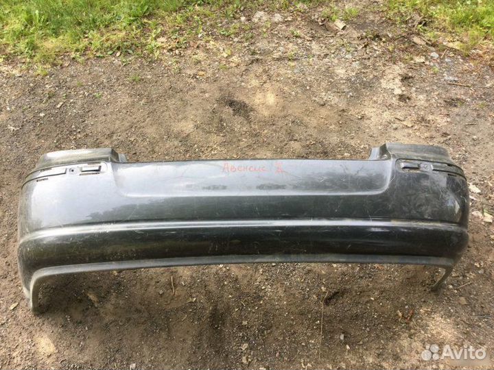 Бампер задний Toyota Avensis 2 2003-2008