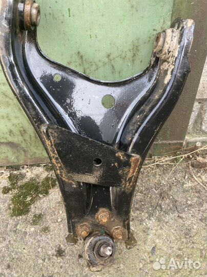 Рычаги передние для Рено Дастер