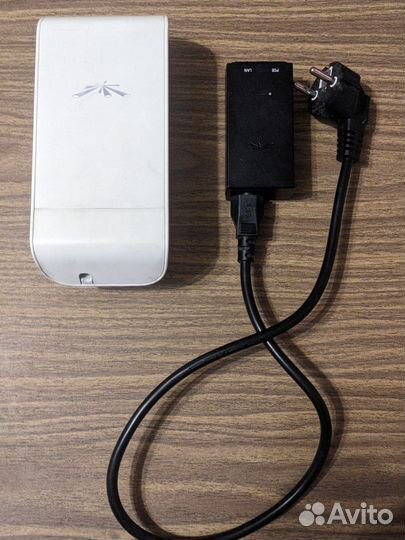 Ubiquiti NanoStation Loco M2. 2.4GHz