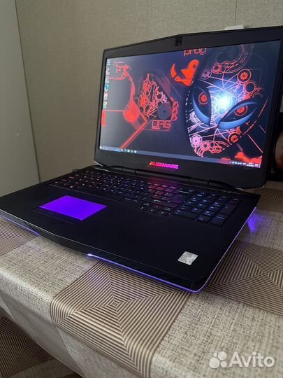 Alienware r5 17.3 gtx1060 i7 6gen