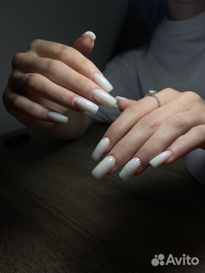 Наращивание ногтей