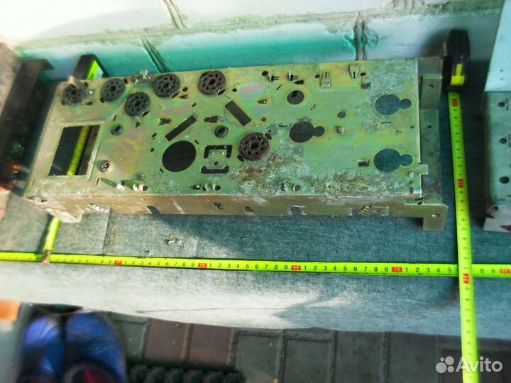 Корпуса и шасси старой аппаратуры