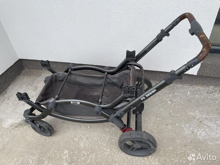 Коляска для двойни