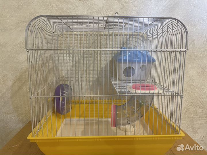 Клетка для хомяка с домиком и поилкой