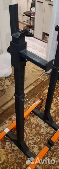 Скамья для жима со стойками