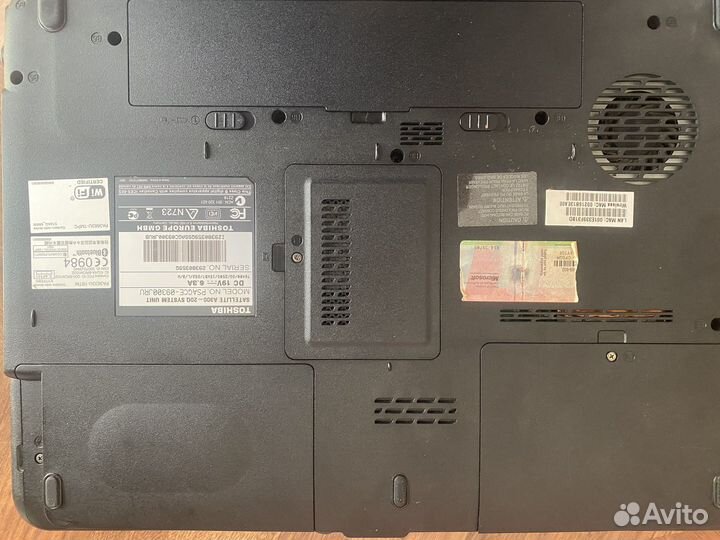 Ноутбук toshiba на запчасти