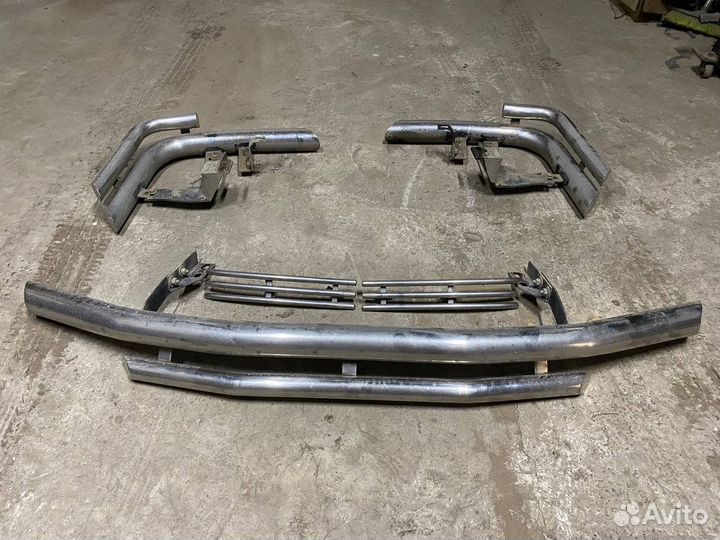 Защитные дуги на Toyota Land Cruiser 200