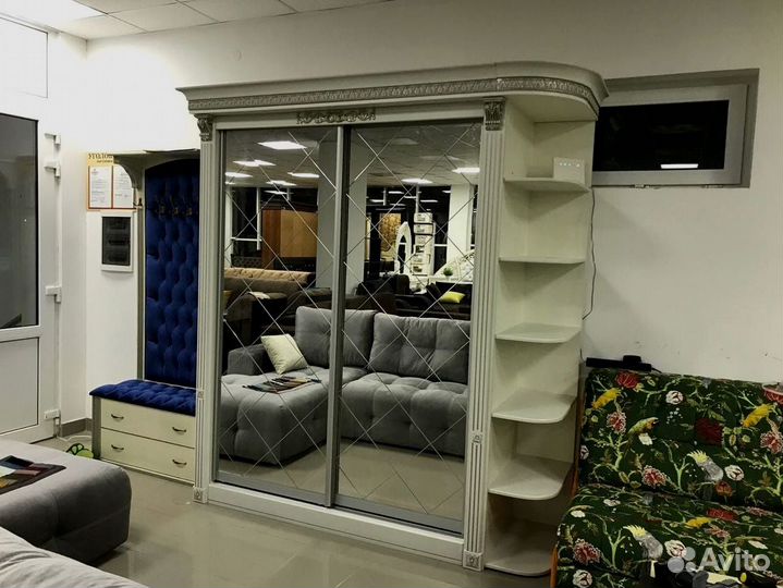 Собственная фабрика, прихожие