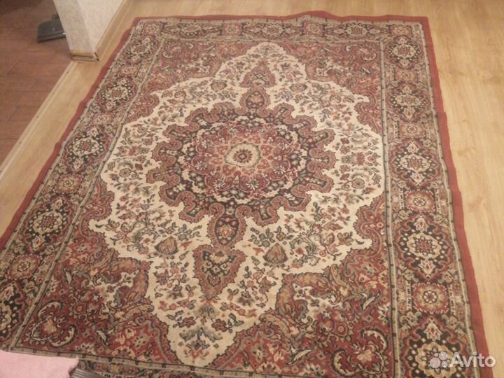 Ковер бу шерстяной