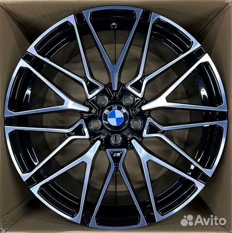 Диски на BMW бмв X7 G07 R21 818 М-стиль