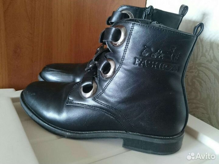 Ботинки для девочки