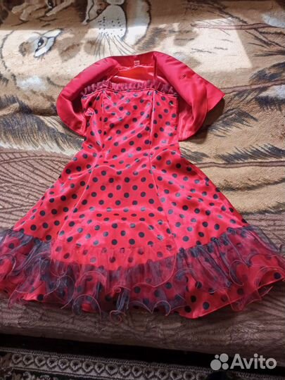 Платье для девочки новое