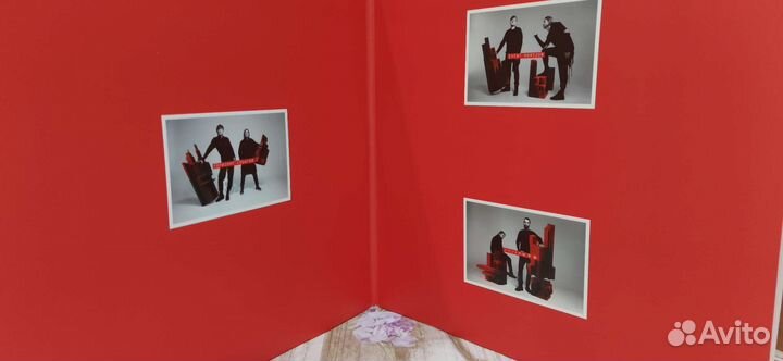 Би-2. Виниловая пластинка с автографом