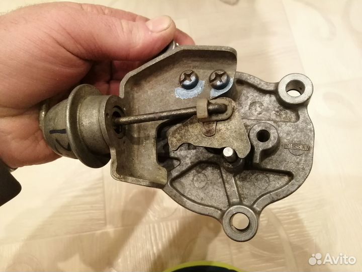 Воздушная заслонка 2.3л Nissan Teana J31