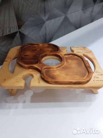 Поднос деревянный ручной работы