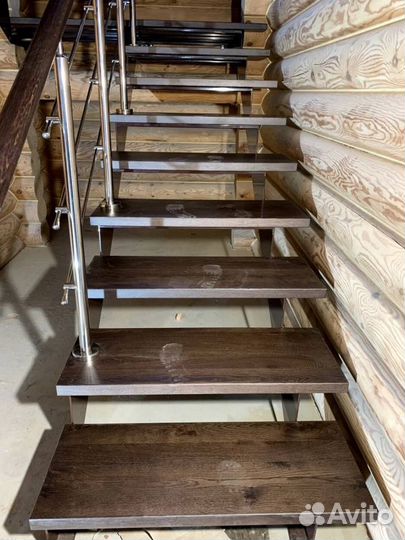Перила деревянные для лестниц
