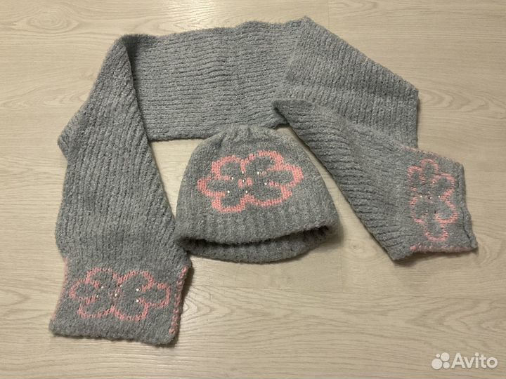 Комплект шапка с шарфом