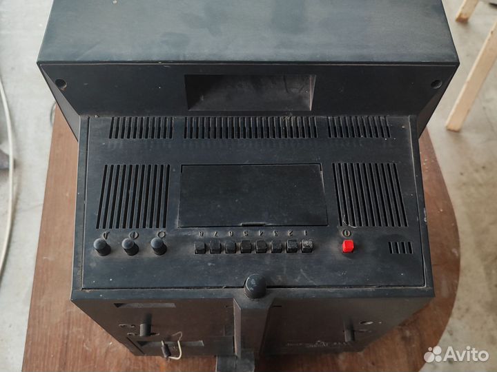 Старый телевизор СССР