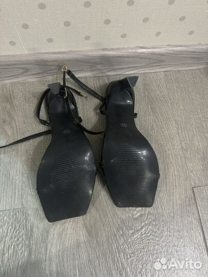 Босоножки женские 38 размер