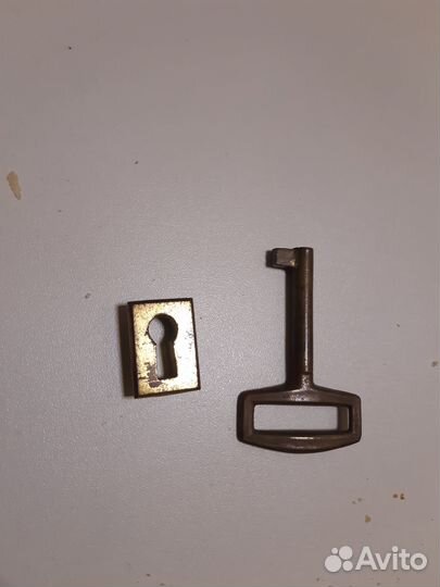 Ключ с лечинкой для секретера СССР