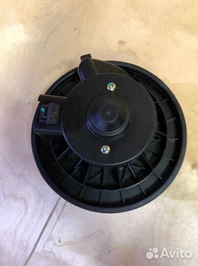 Мотор отопителя Cadillac Escalade Tahoe 900