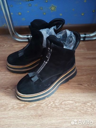 Ботинки демисезонные