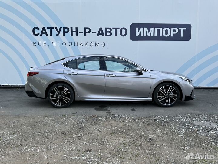 Toyota Camry 2.0 CVT, 2024