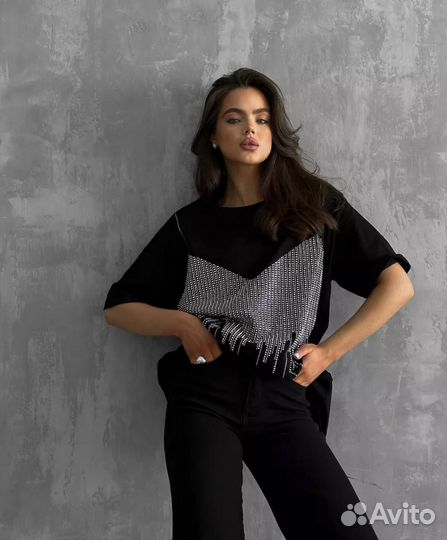 Футболка со стразами оверсайз серая