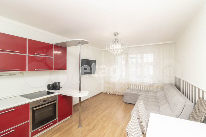 2-к. квартира, 72,3 м², 4/10 эт.