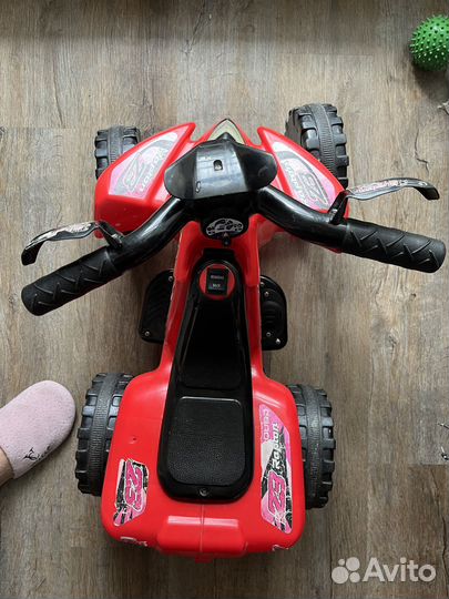 Детский маленький квадроцикл до 2,5 лет