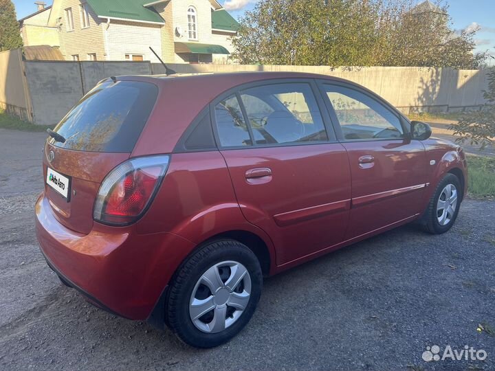 Kia Rio 1.4 AT, 2011, 109 000 км