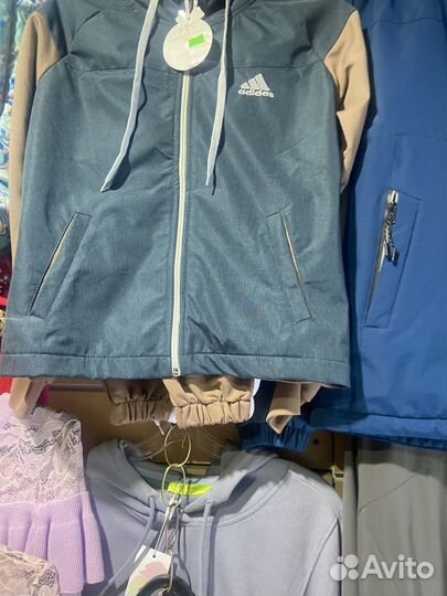 Костюм спортивный