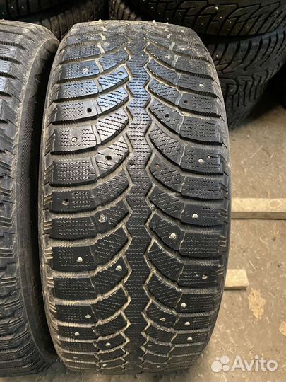 Bridgestone Blizzak Spike-01 205/55 R16