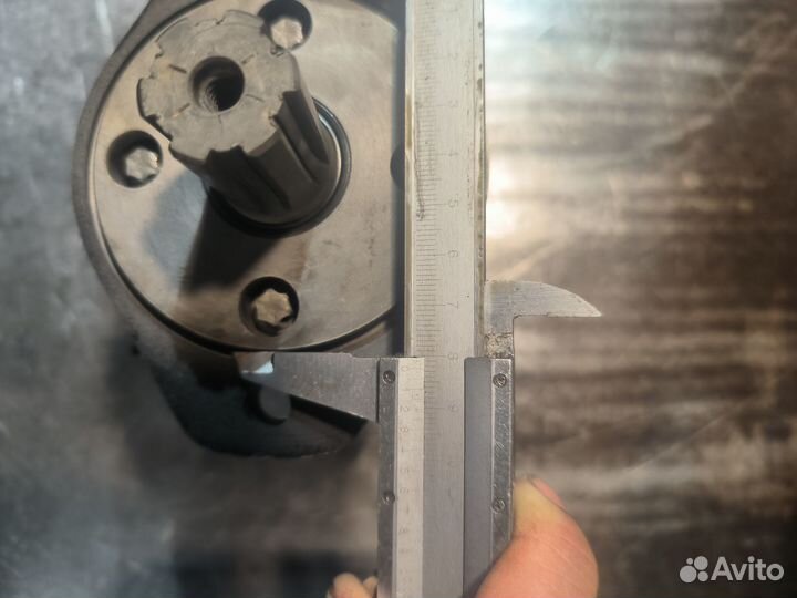 Гидравлический мотор Eaton Char-Lynn 103-1279-010