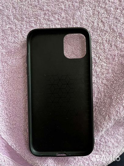 Чехол на iPhone 11