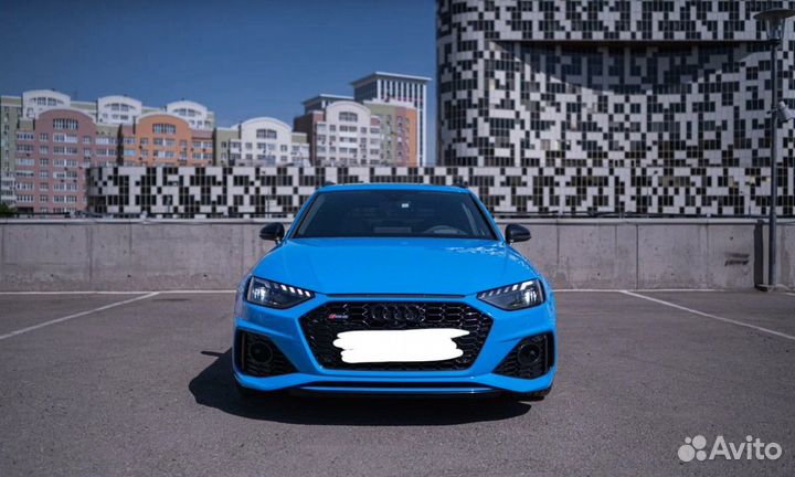 Передний бампер Audi A4 B9 RS4 2021
