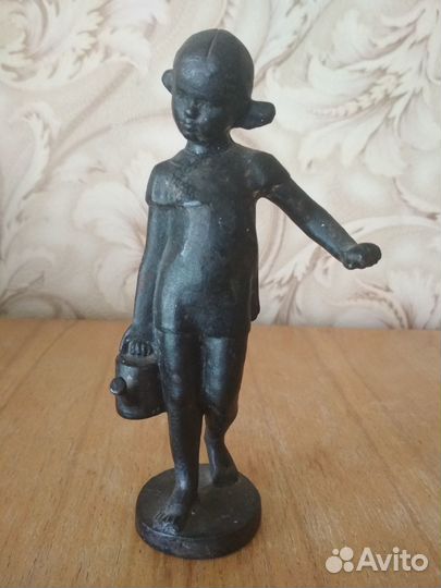 Чугунные статуэтки времен СССР