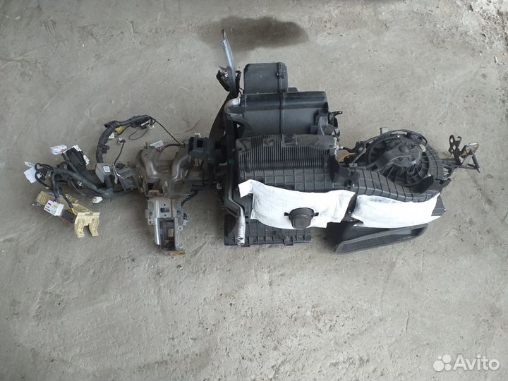 Корпус отопителя в сборе с проводкой Kia Rio 3