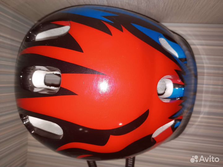 Защитный шлем