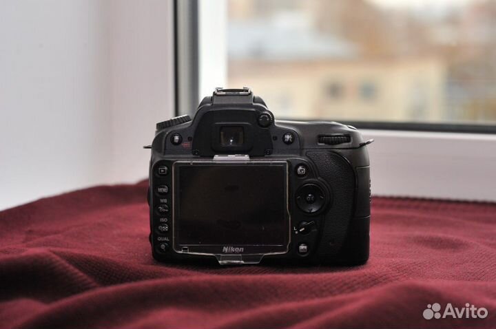 Зеркальный фотоаппарат nikon