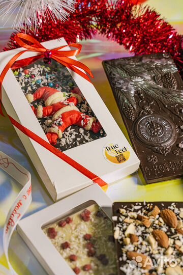 Весёлый Дед Мороз из шоколада