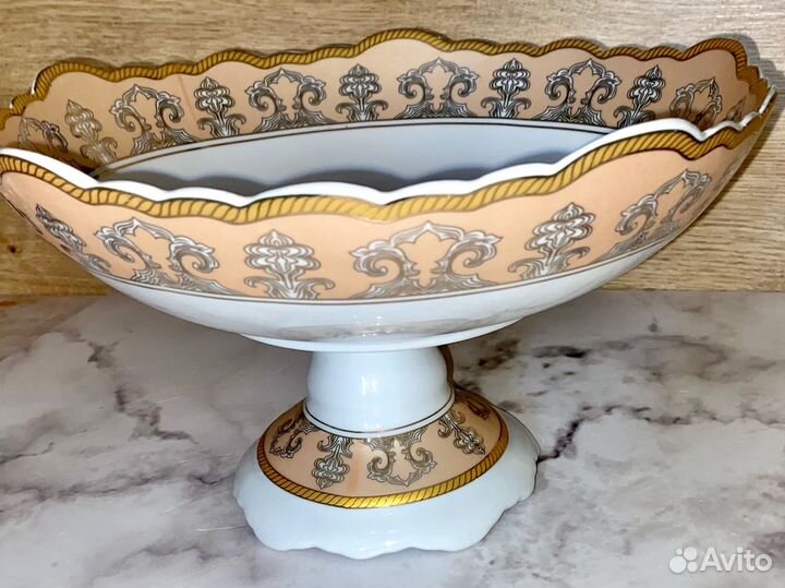 Конфетница новая