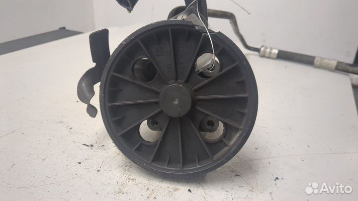 Гур Volvo V70, 2003