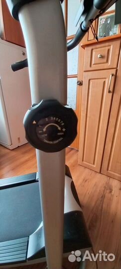 Механическая беговая дорожка