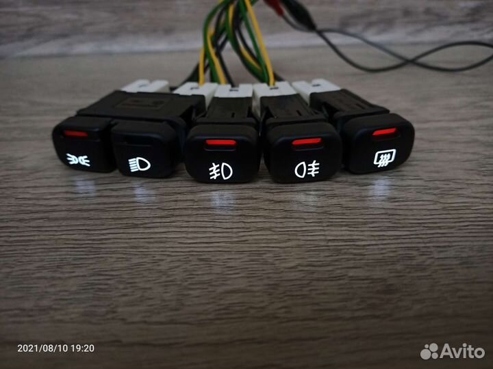 Кнопки с пересветом Ваз 2114