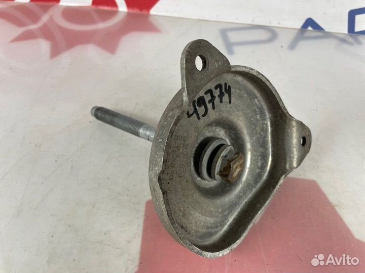 Упорная шайба задняя правая Bmw 5 F10 2.5 2010