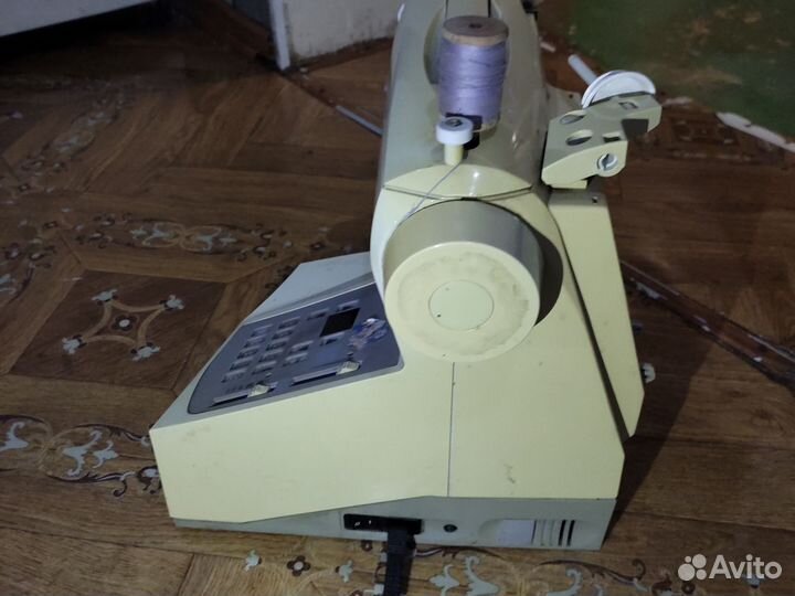 Швейная машинка Jaguar elegance 99