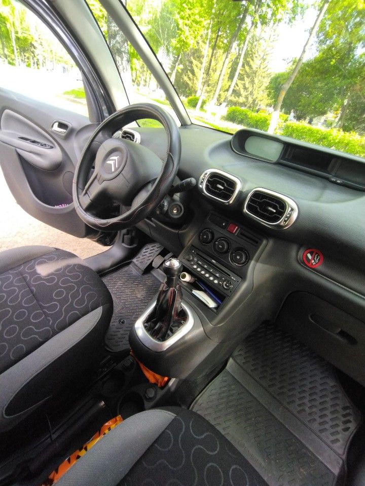 Citroen C3 Picasso: фото владельца