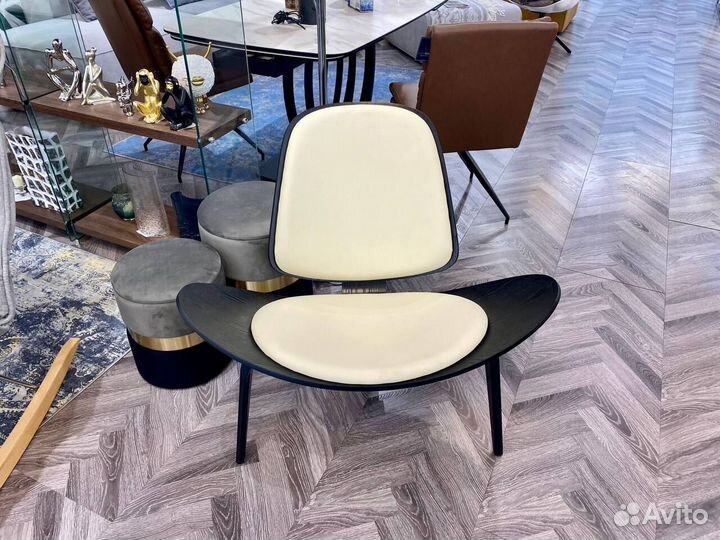 Дизайнерское кресло